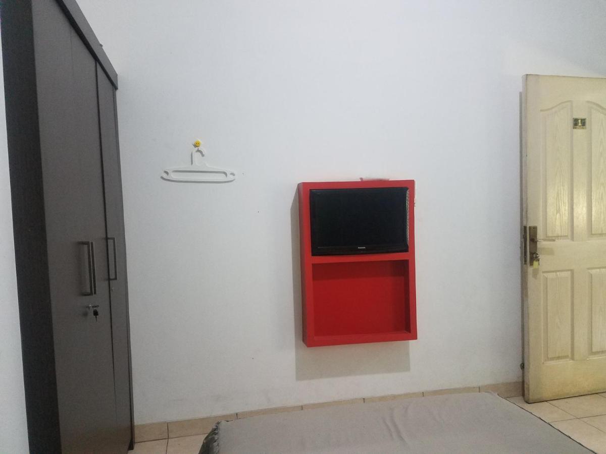 Cendrawasih Syariah Homestay Bandar Lampung Exterior foto