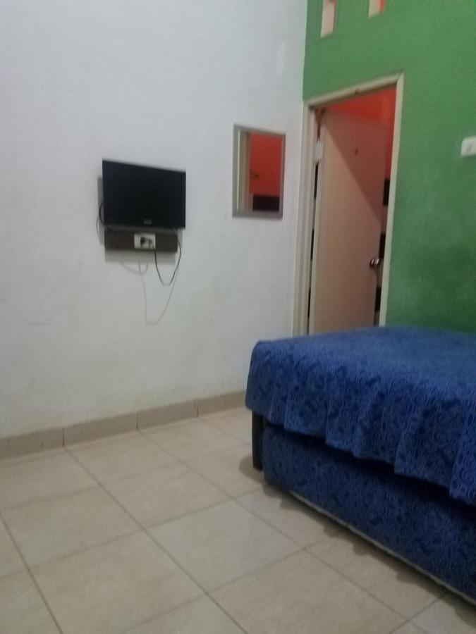 Cendrawasih Syariah Homestay Bandar Lampung Exterior foto